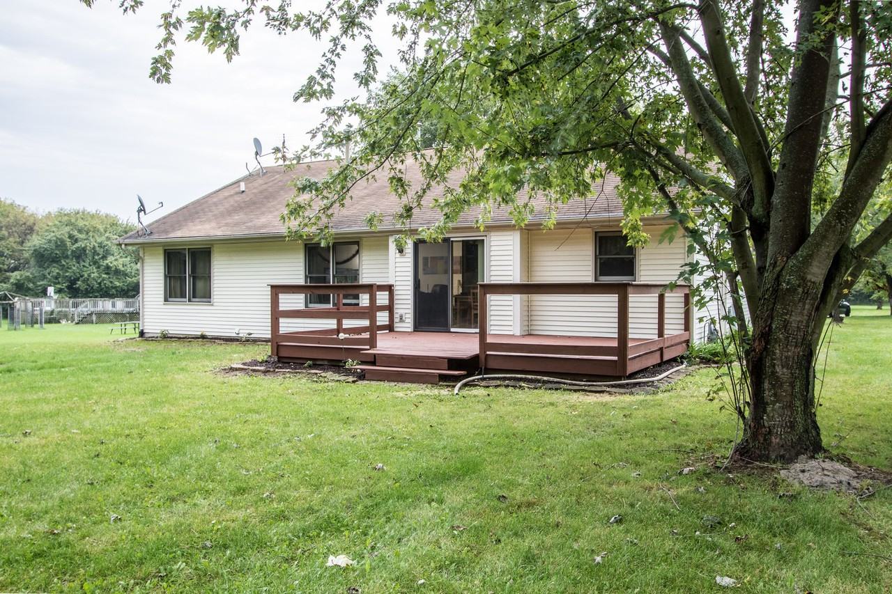 217 Tamarack Hollow St SW - Photo 2 of 12