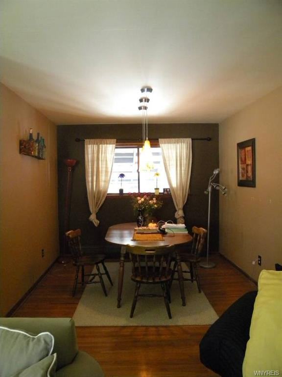 330 S 1st St - Photo 3 of 11