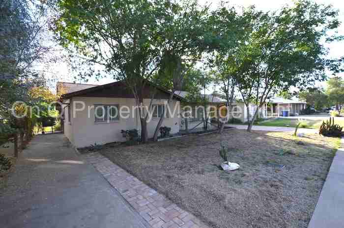 1639 E 12th St - Photo 2 of 20