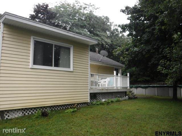 2 Greenacres Dr - Photo 3 of 22