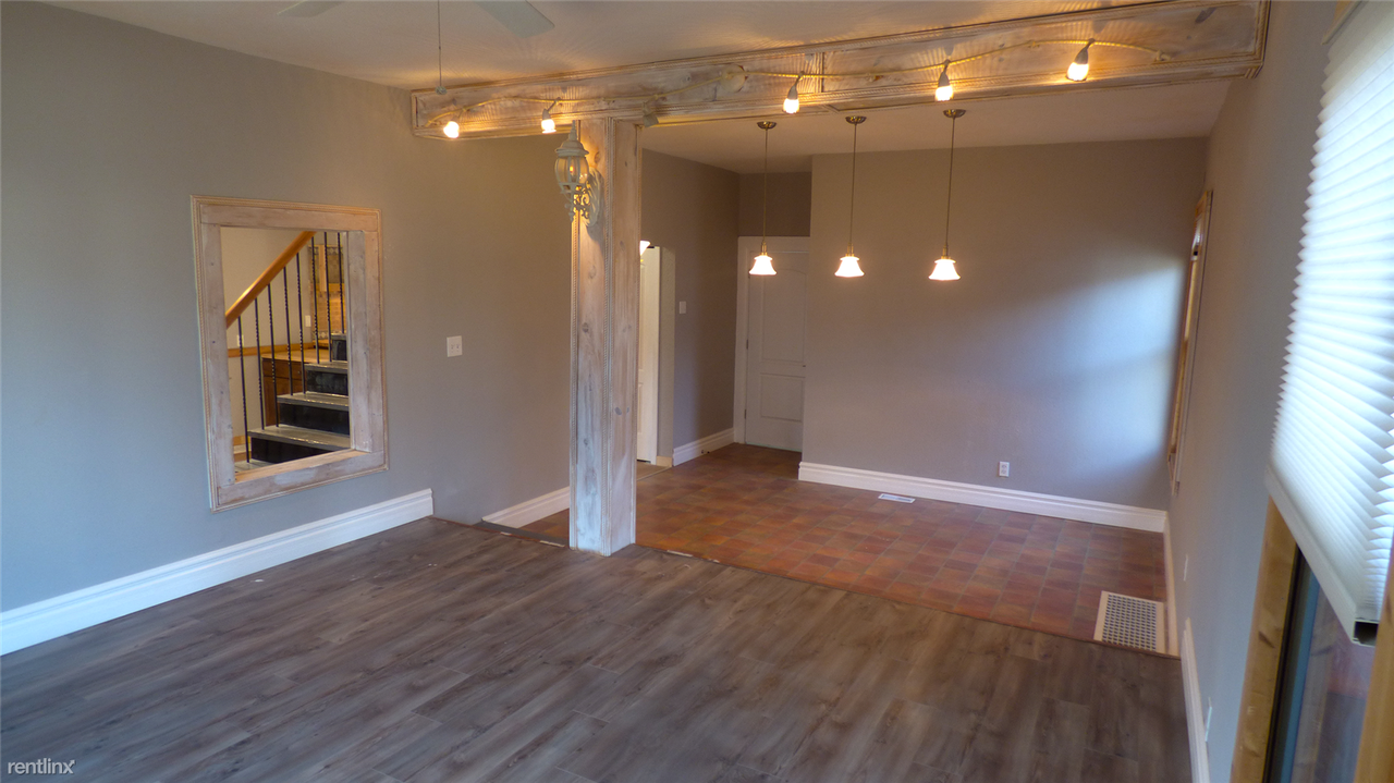 407 S Riebeling St - Photo 3 of 21