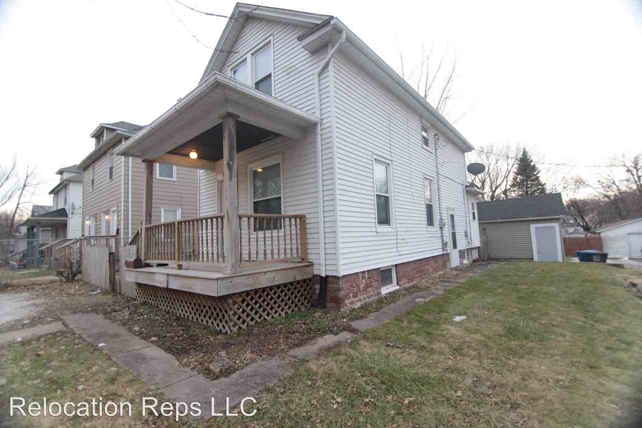 206 13th Ave - Photo 2 of 15