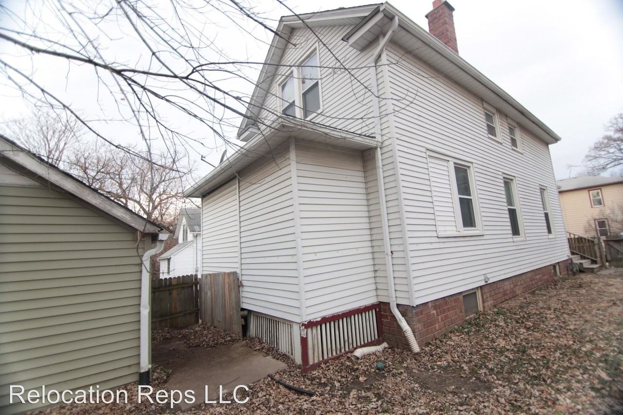 206 13th Ave - Photo 3 of 15