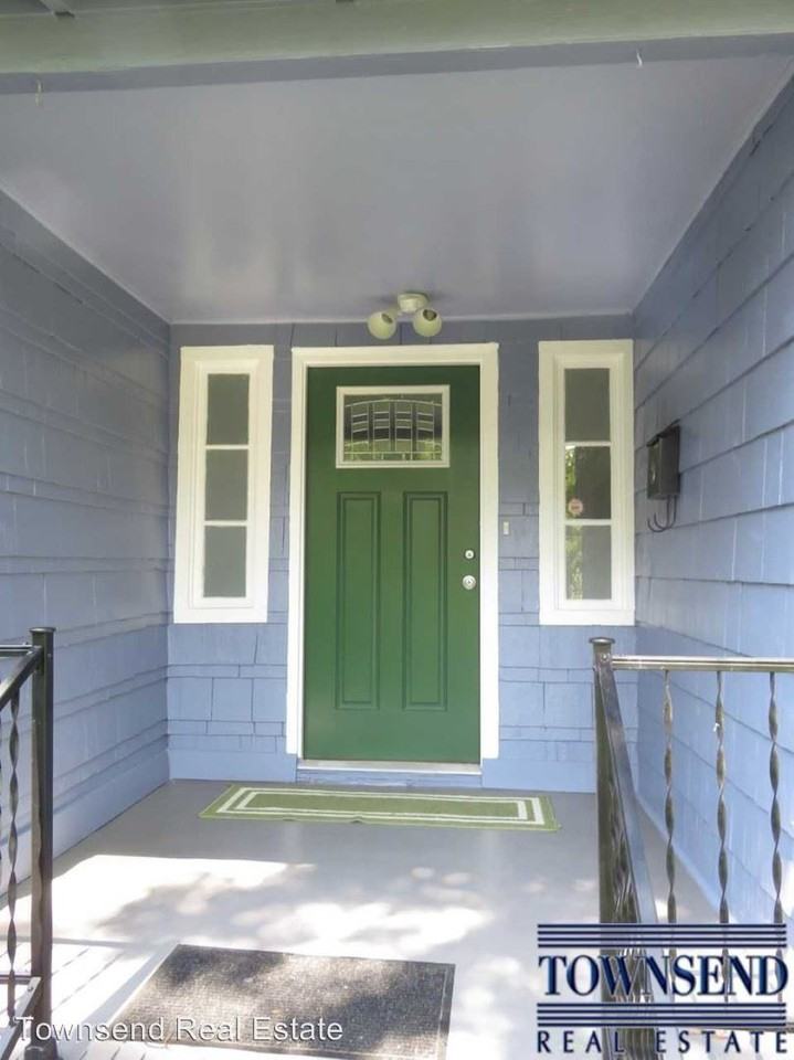 417 Park Ave - Photo 3 of 23