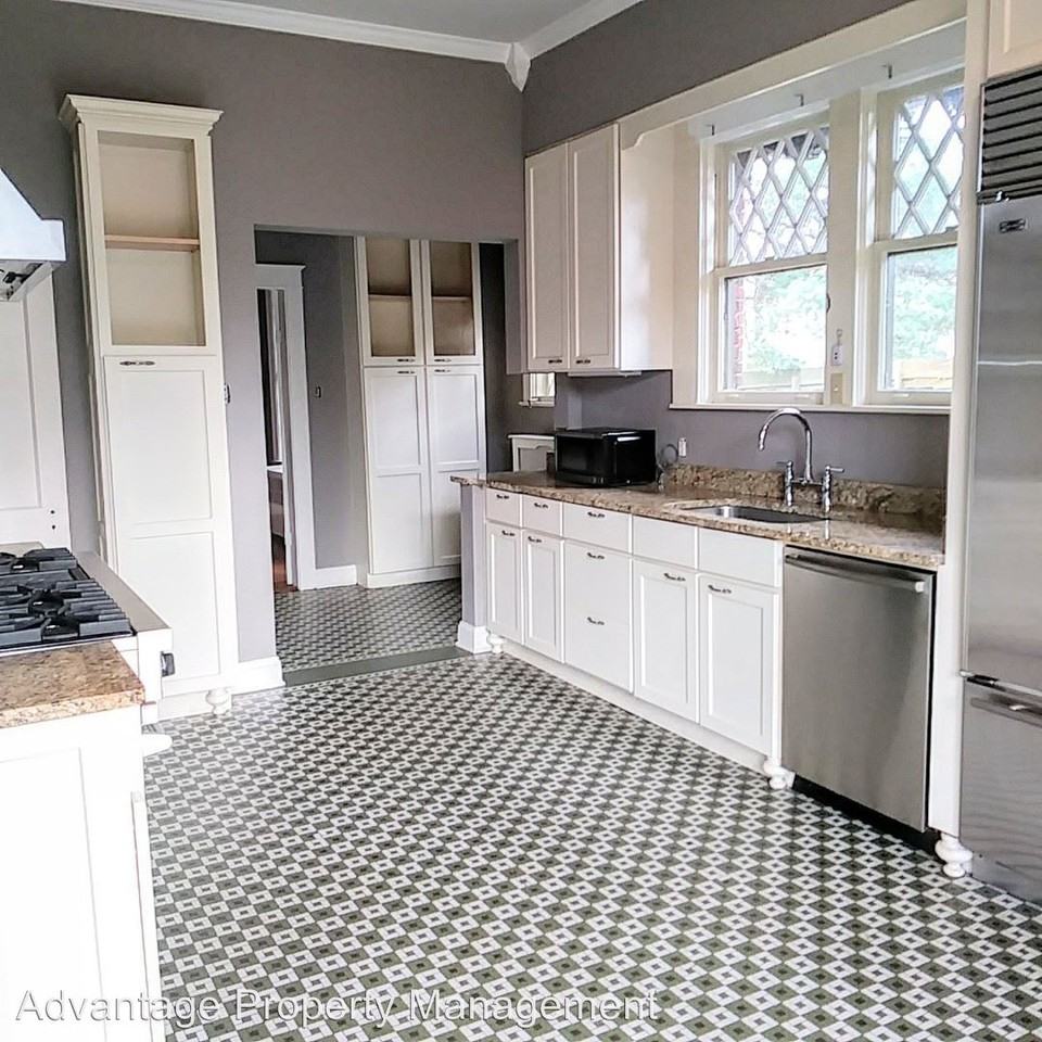 4075 Walnut Grove Rd - Photo 3 of 12