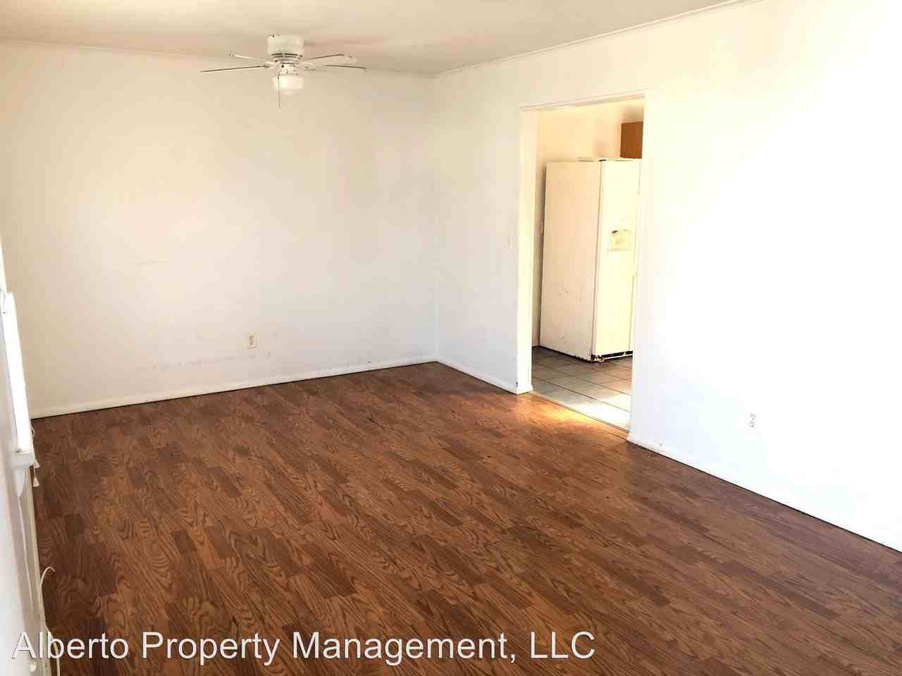 310 Maple St - Photo 2 of 13