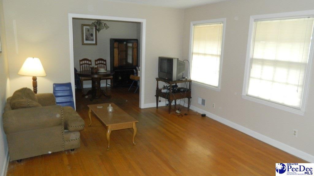 110 Quinby Cir - Photo 2 of 24