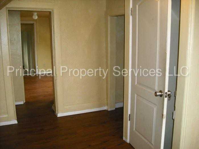 1304 S Chestnut Ave - Photo 3 of 20
