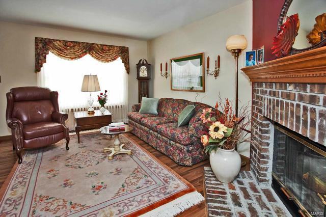 16527 Carriage View Ct - Photo 3 of 29