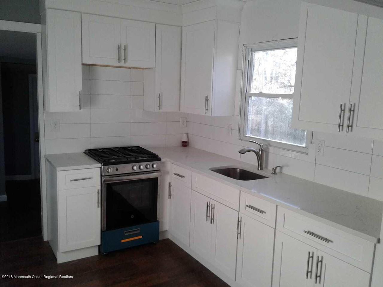 26 Oakwood Ave - Photo 2 of 14