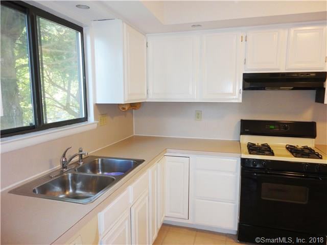 144 Beacon Hill Common - Photo 3 of 22