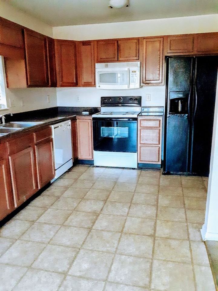 11340 Falls Church Dr - Photo 3 of 11