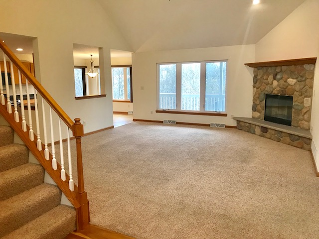 4575 West Woodland Drive - Photo 3 of 36