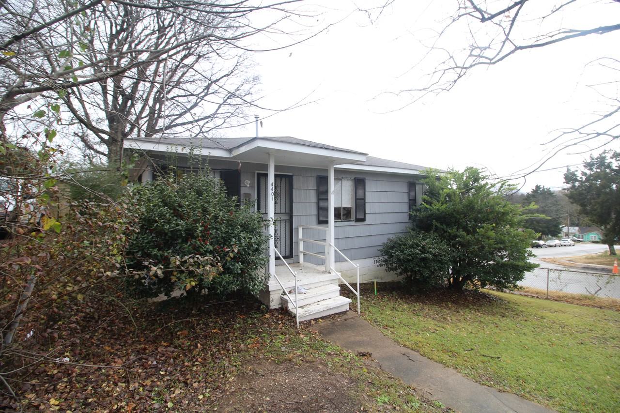 4401 41st Place North - Photo 2 of 19