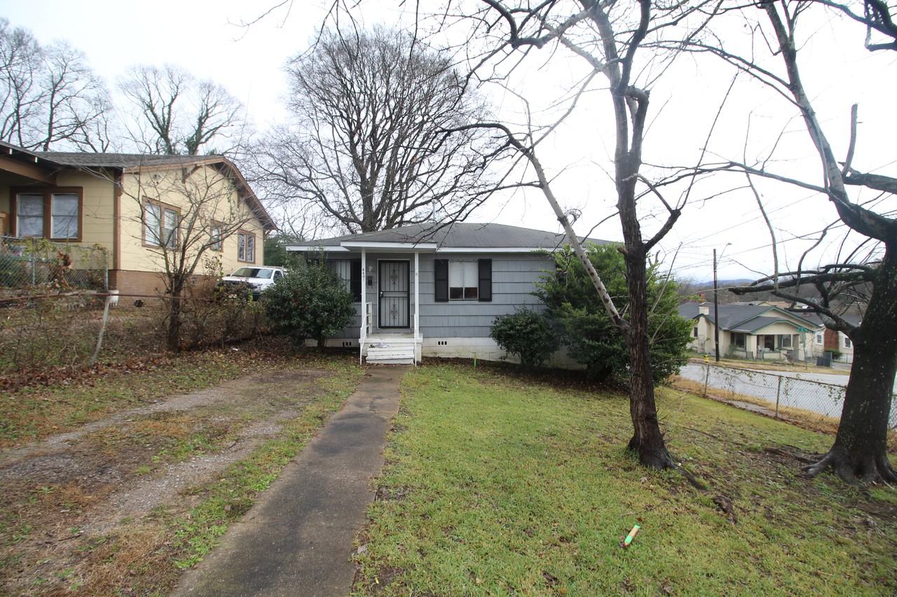 4401 41st Place North - Photo 3 of 19