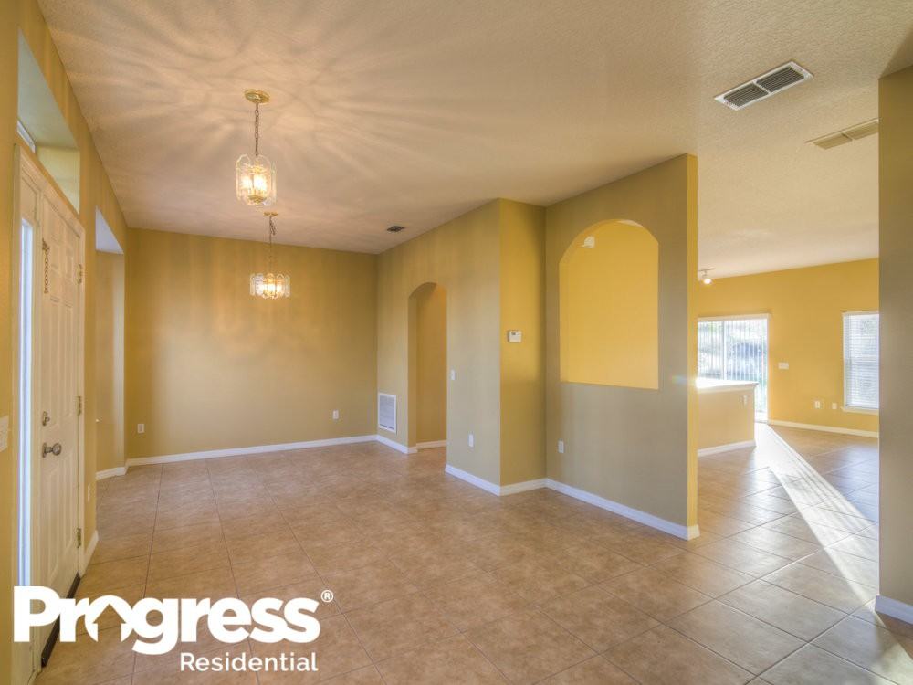 2513 Teak Ct - Photo 2 of 15