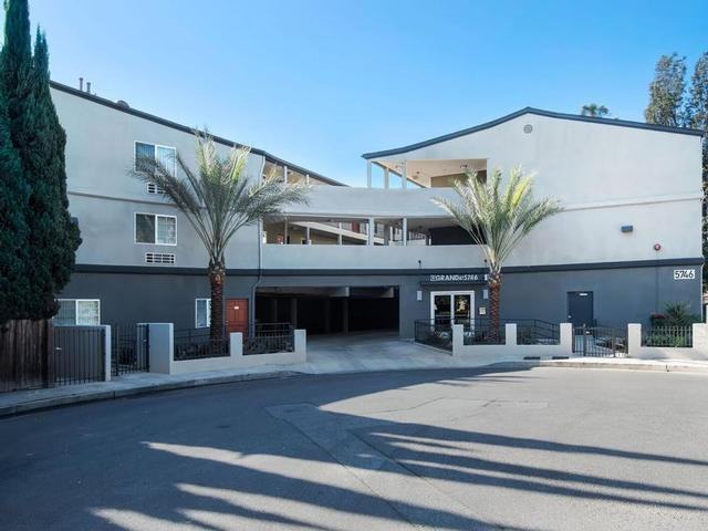 5746 Burchard Ave - Photo 4 of 10