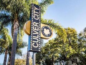 5746 Burchard Ave - Photo 1 of 1