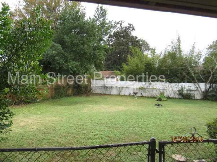 6071 Hilltop Dr - Photo 2 of 10