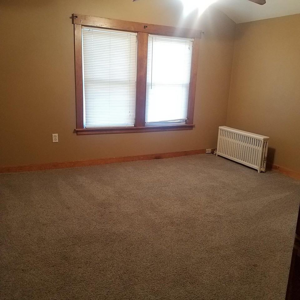 279 Pleasant Street - Photo 2 of 8