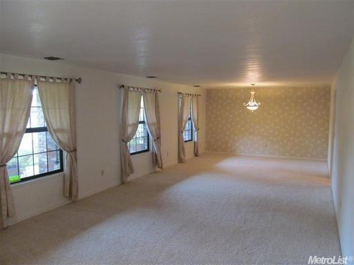 125 Grey Canyon Dr - Photo 2 of 14