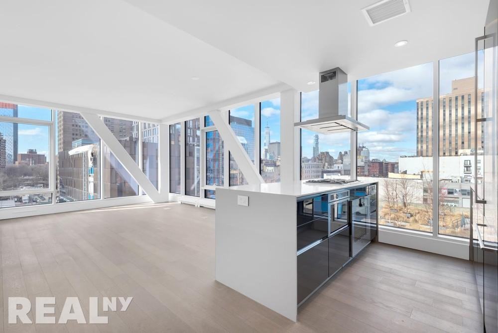 Norfolk St #7B