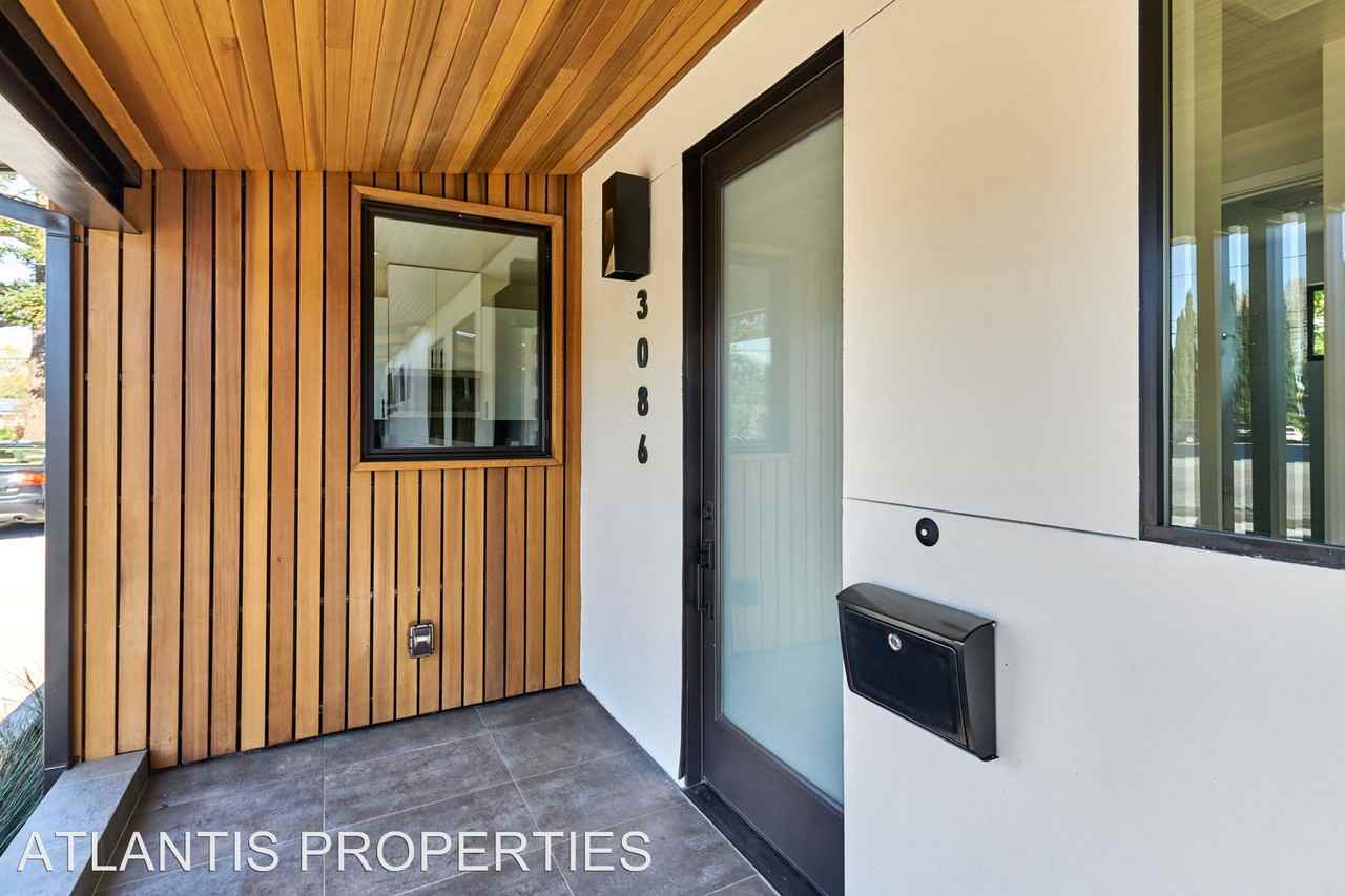 3086 Williams Rd - Photo 2 of 7