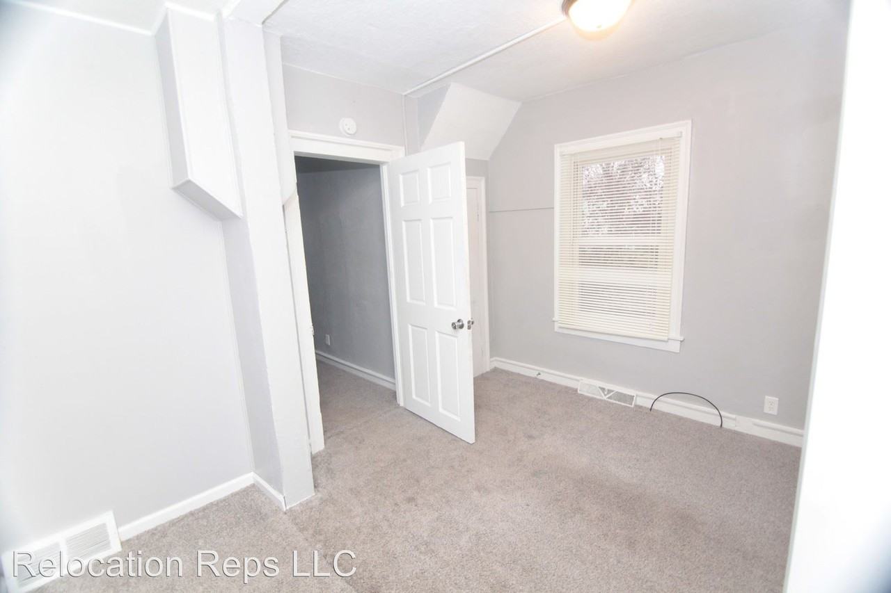 119 5th Ave - Photo 2 of 9