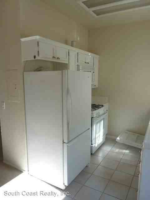 231 Mathilda Dr - Photo 3 of 7