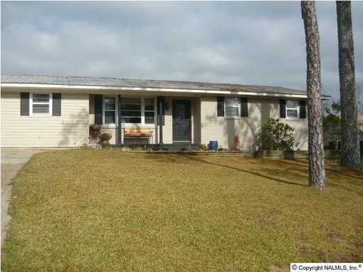5014 Lee St - Photo 2 of 13