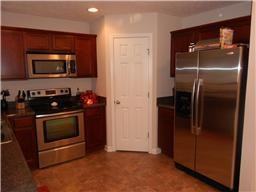 1832 Shaylin Loop - Photo 3 of 6