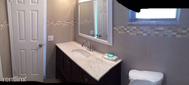 20201 NE 29th Ct - Photo 3 of 18