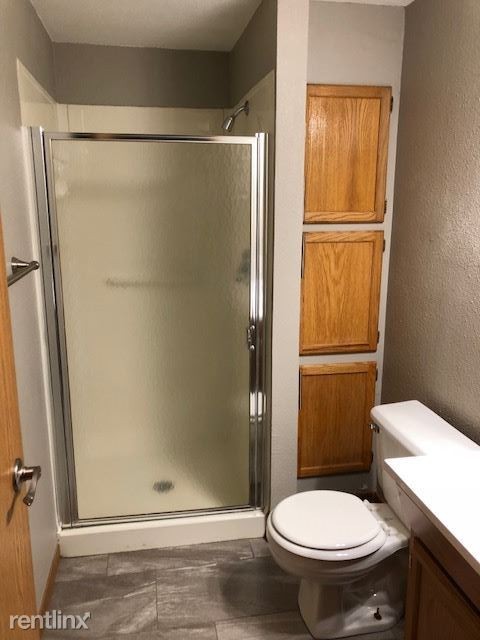 3007 Stonewall Dr - Photo 3 of 10