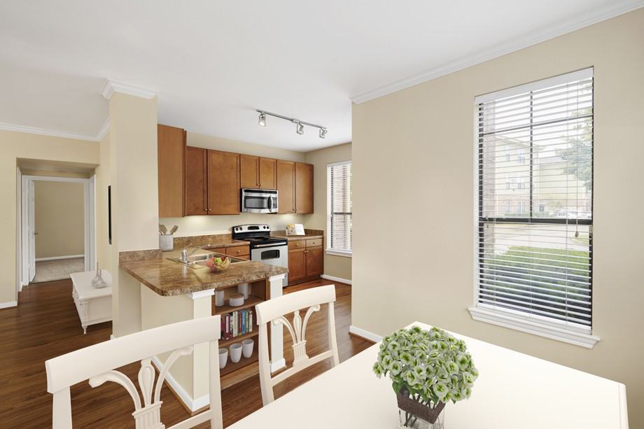 Camden Whispering Oaks - Photo 4 of 30