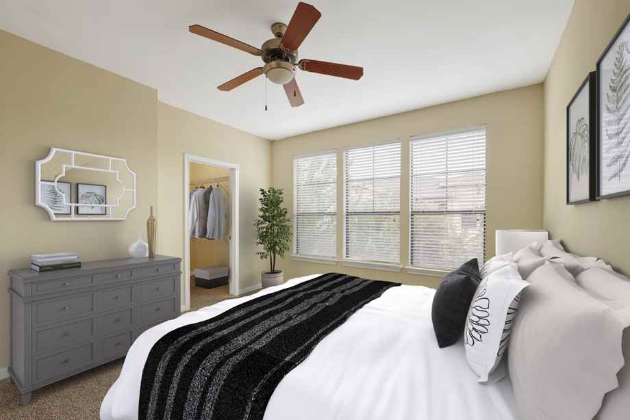 Camden Whispering Oaks - Photo 5 of 30