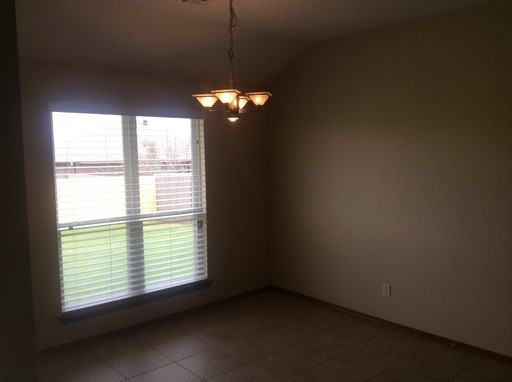 4204 Hunterfield Ave - Photo 3 of 16