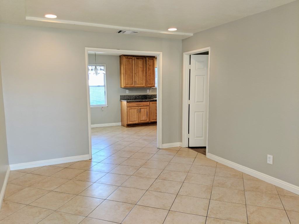 3325 North Sierra Way - Photo 2 of 16