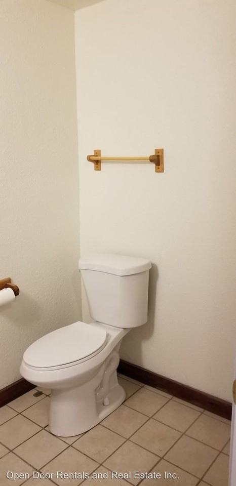 1308 Pearl St - Photo 2 of 15