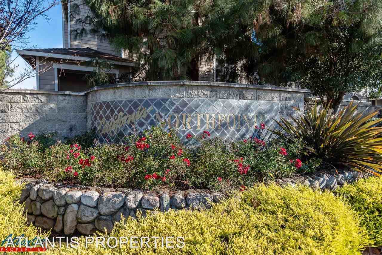 1894 Kobuk Valley Common - Photo 2 of 18