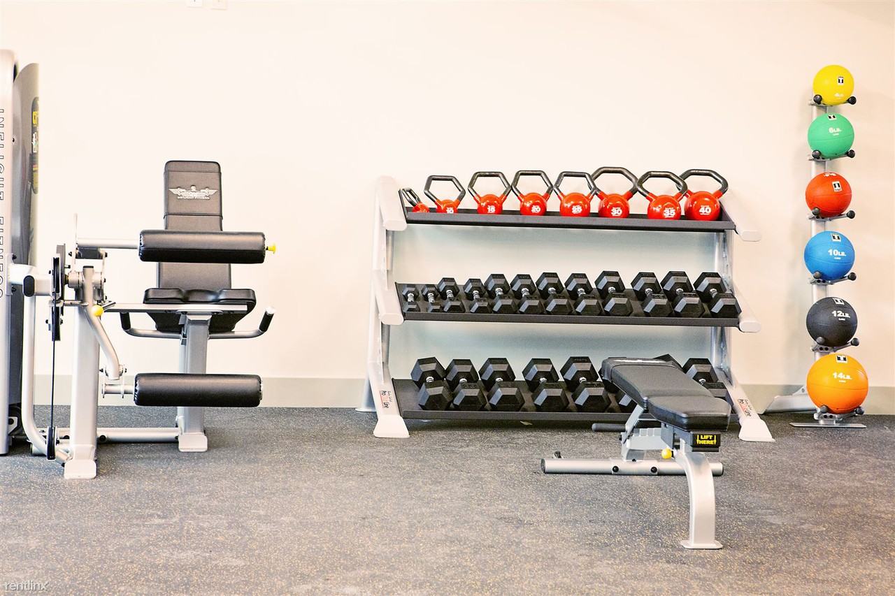 Midd-Town Apartments - Photo 2 of 37