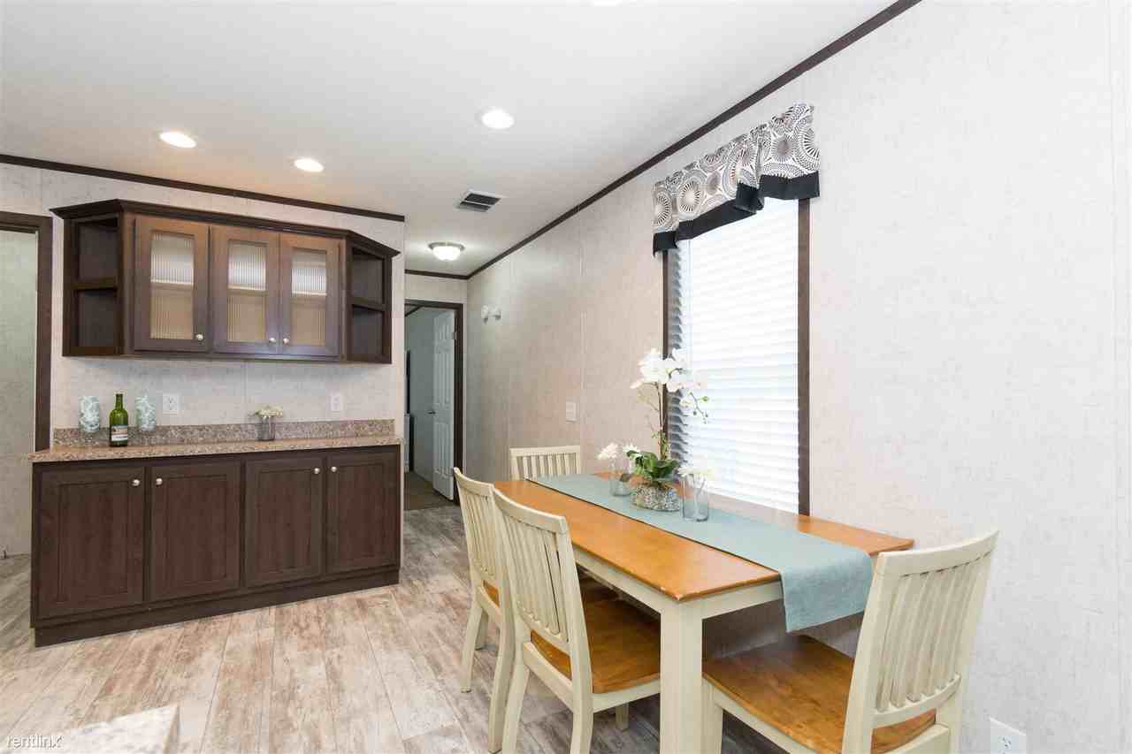 39 Apple Ln - Photo 2 of 19