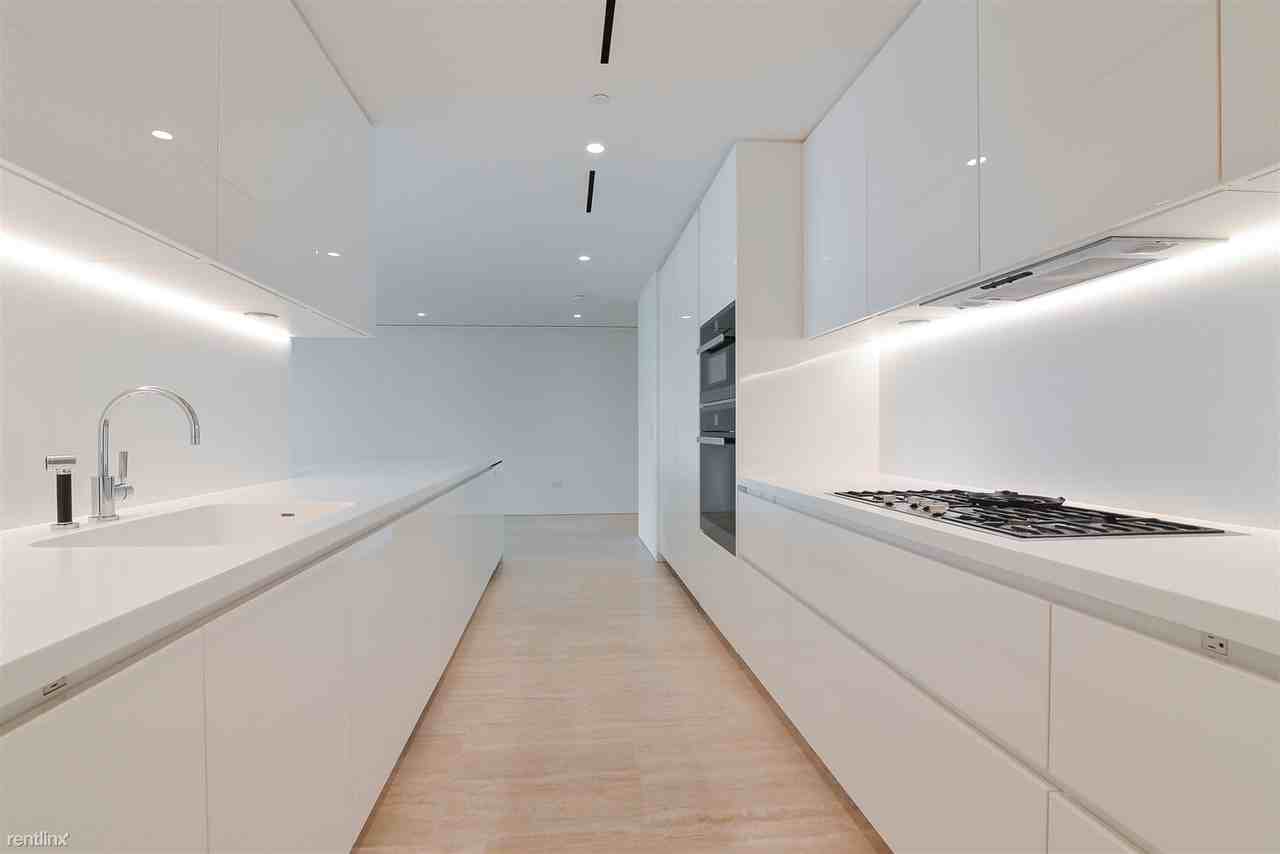 9001 Collins Ave - Photo 3 of 16