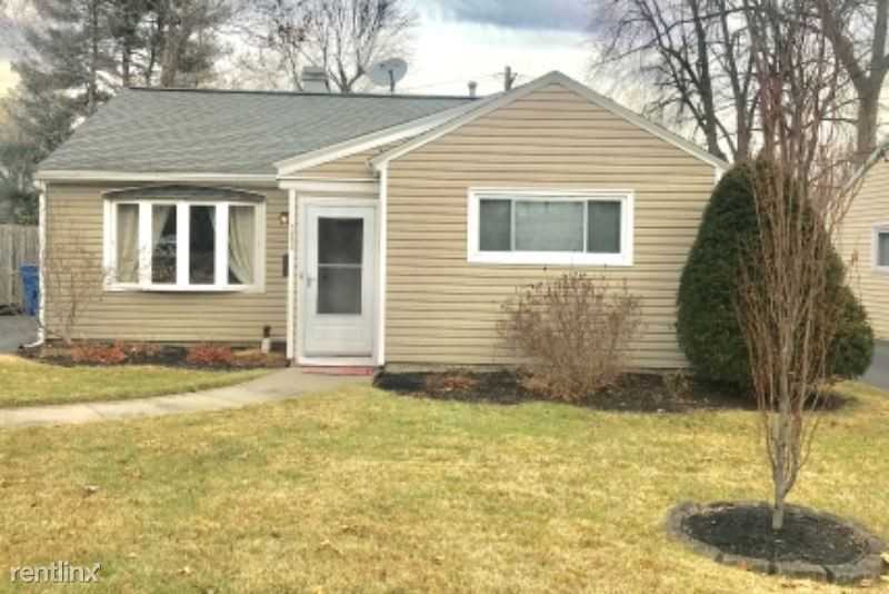 353 Whitehall Rd - Photo 2 of 20