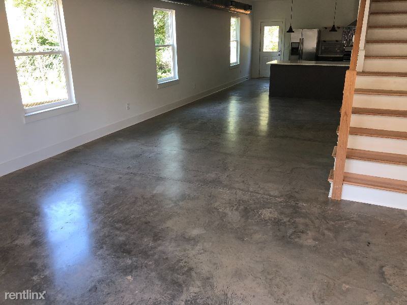 1015 44th Ave N - Photo 3 of 38