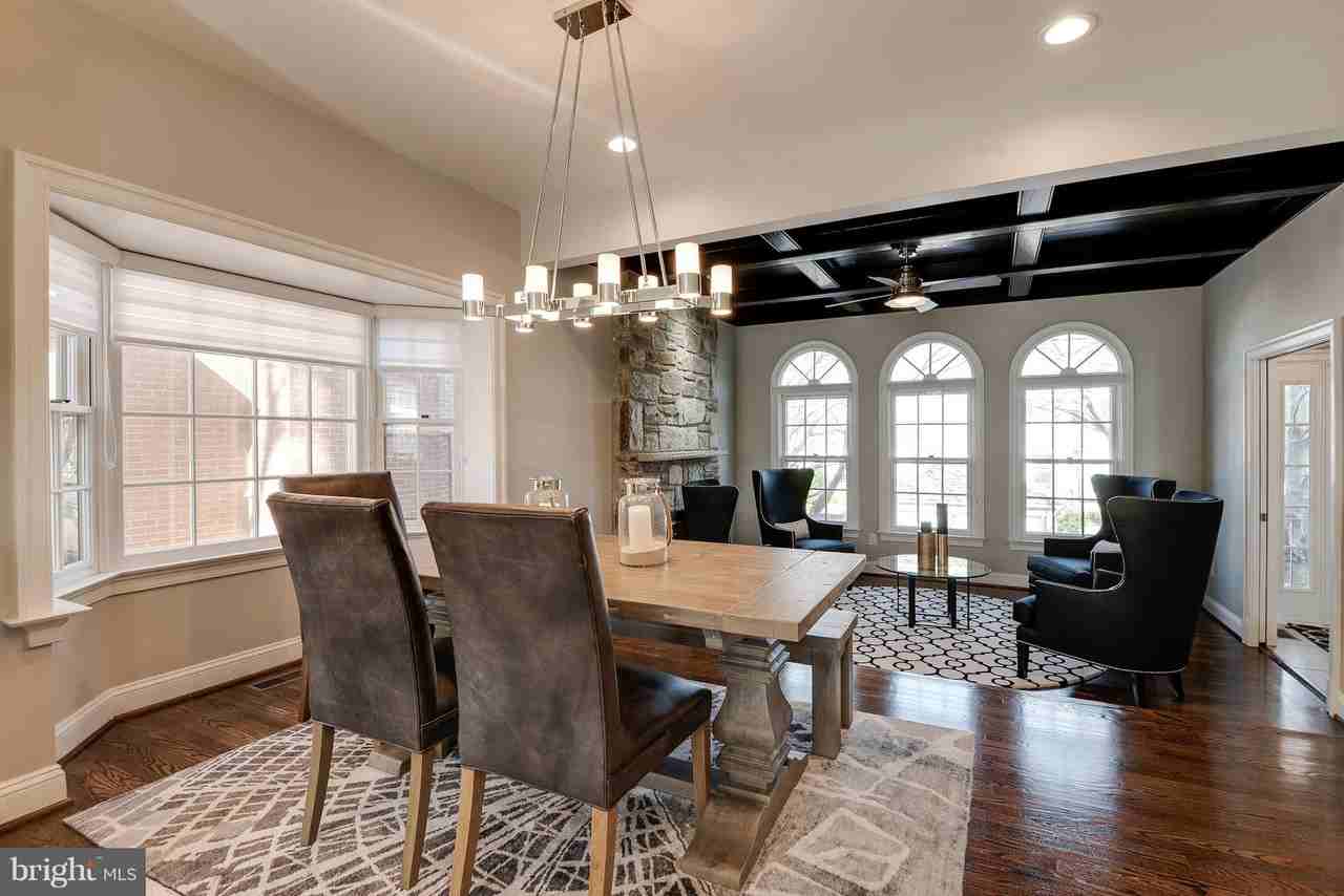 5920 Maplewood Park Pl - Photo 3 of 44