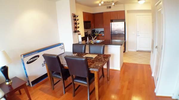 8614 Bay 16th St - Photo 2 of 6