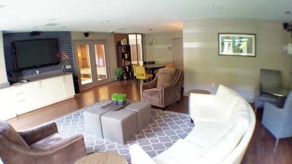 8614 Bay 16th St - Photo 3 of 6