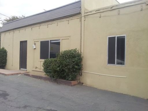 2618 Nelson St - Photo 2 of 2