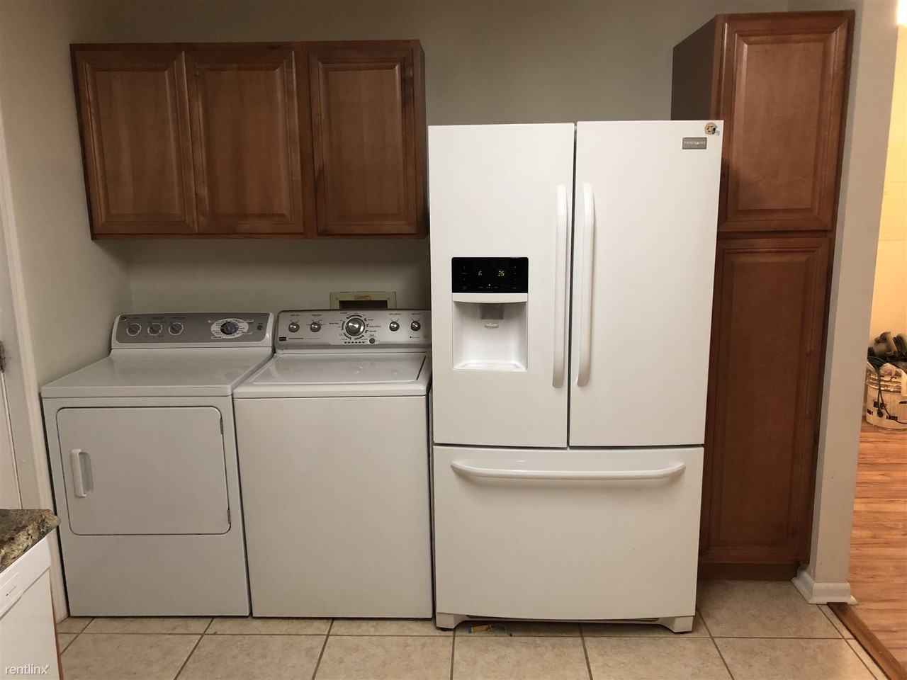 4344 Langley Ave - Photo 2 of 9