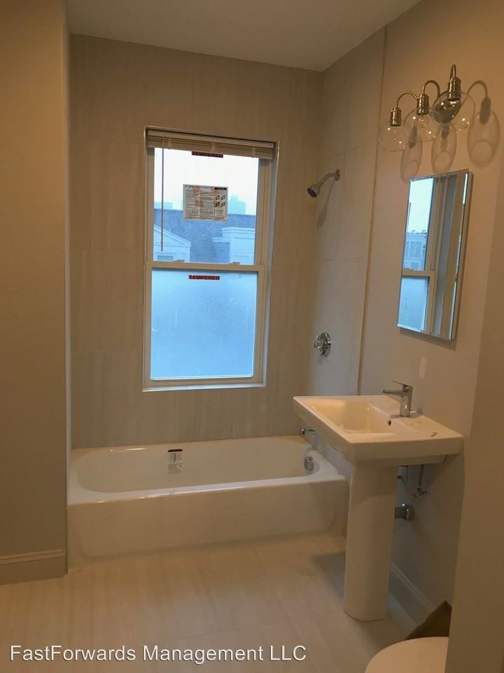 48 Maverick - Photo 3 of 10